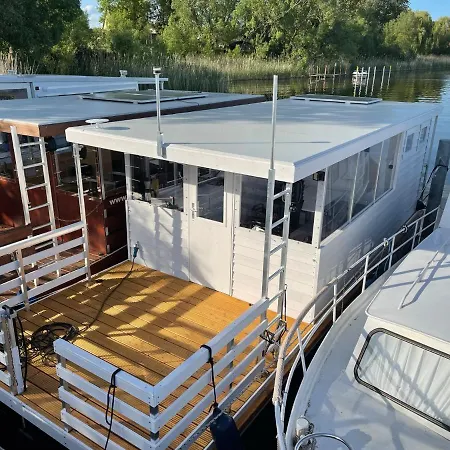 보트호텔 Hausboot-urlaub24_beetzsee *